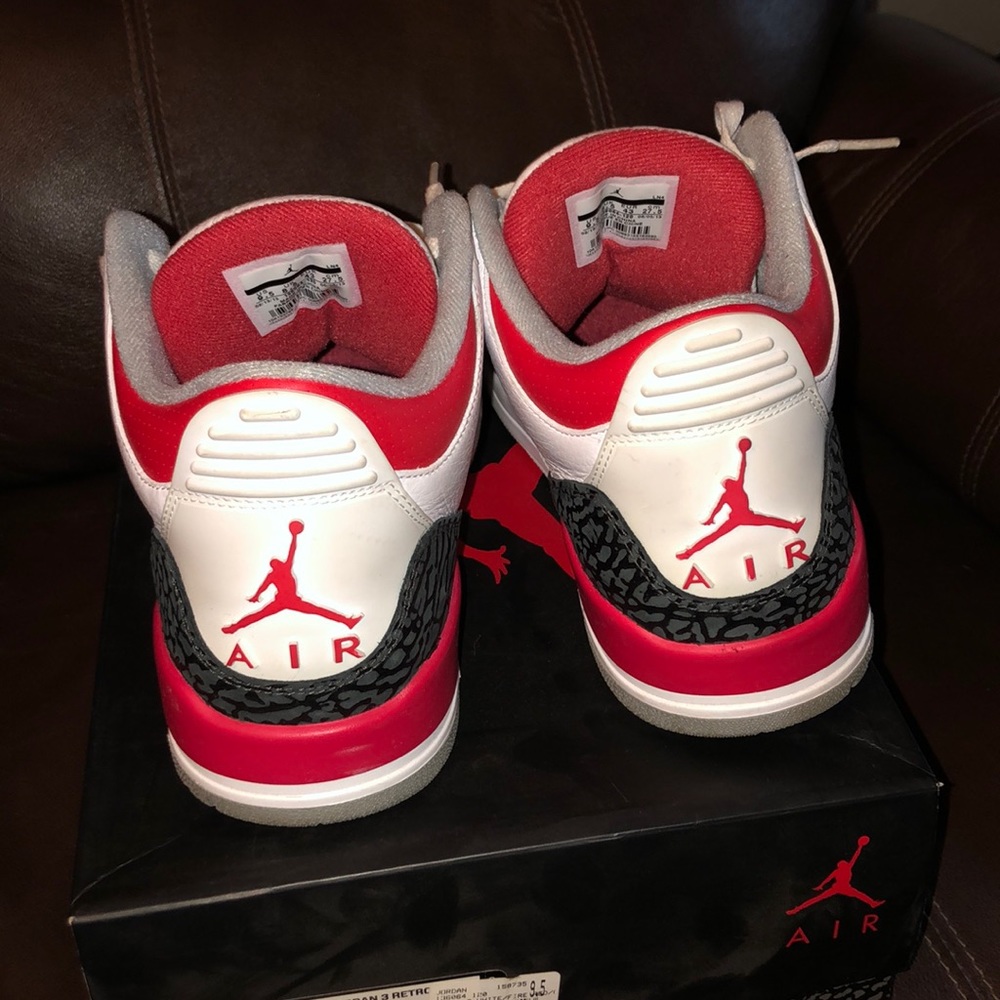 Jordan 3 - Picture 3 of 4